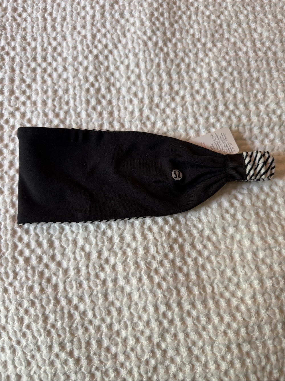 lululemon athletica Black Women’s Headband with Stripe Accent